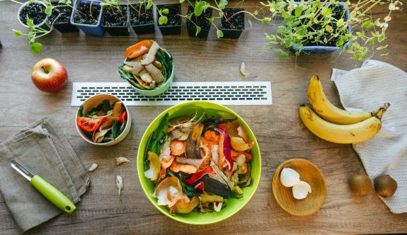 Epluchures sur plan de travail cuisine