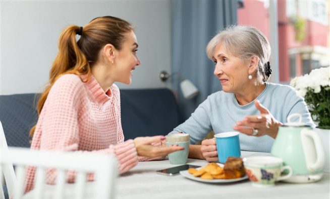 Cohabitation intergénérationnelle : osez loger un jeune chez vous !